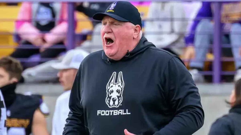 'Battle-Tested' Ualbany Football Meets Idaho In Fcs Quarterfinal